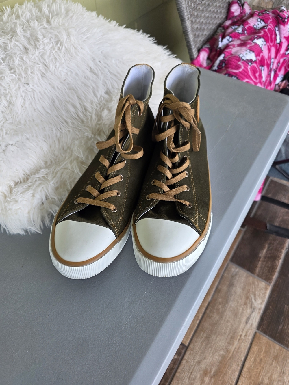 Harley-Davidson Olive Green and Tan High-Top Sneakers - Picture 4 of 7